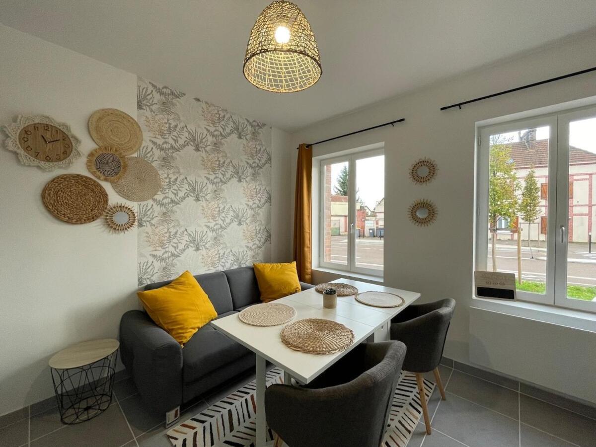 Le Familial Proche Gare Apartment Sens Exterior foto